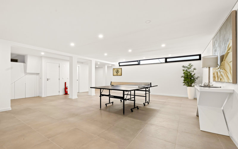 4 Bedroom Villa with Private Pool, Games Room & Putting Green