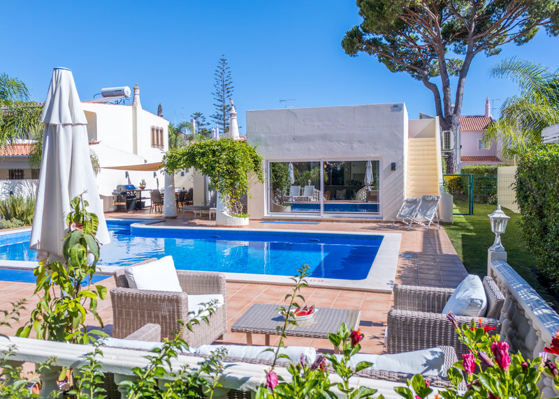 3 Bedroom Villa with Private Pool in Vilamoura