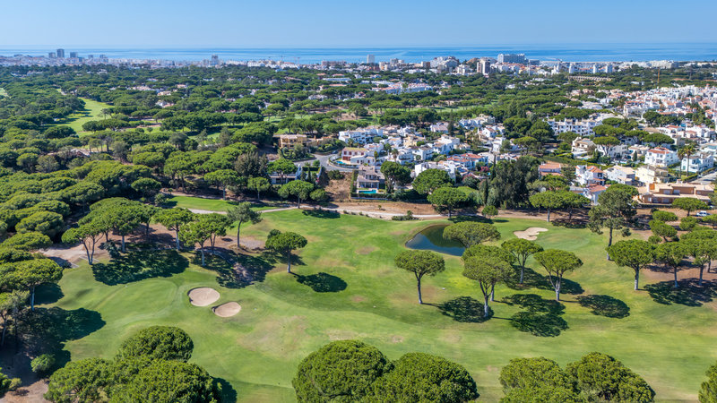 3 Bedroom Villa with Private Pool in Vilamoura