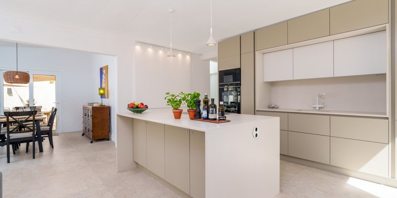 Kitchen Open Plan Dining Vilamoura Villa Rental