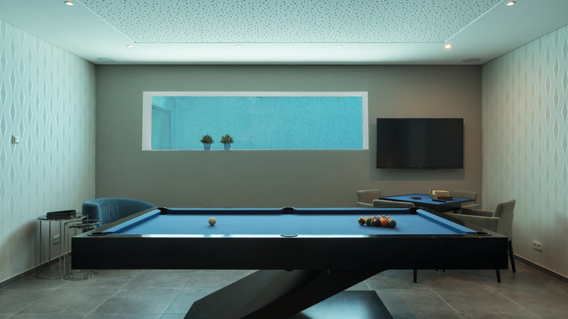 Luxury 4 Bedroom Villa — Pool, Cinema Room & Sea Views