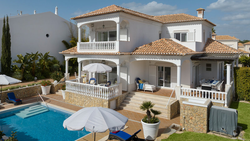 Spacious 4 Bedroom Villa with Private Pool