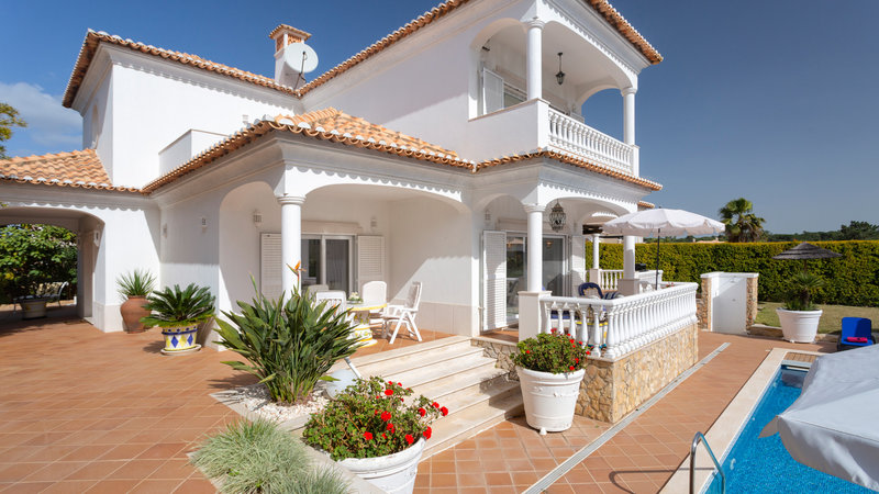 Spacious 4 Bedroom Villa with Private Pool