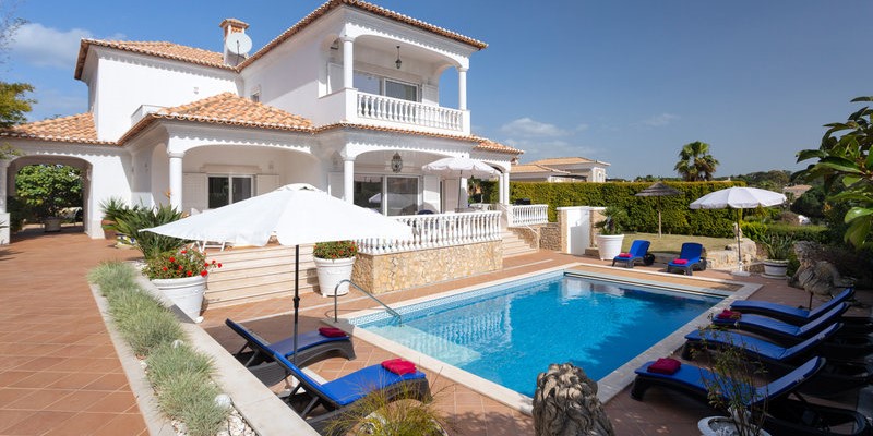 Luxury Villa Private Pool Sun Loungers Algarve
