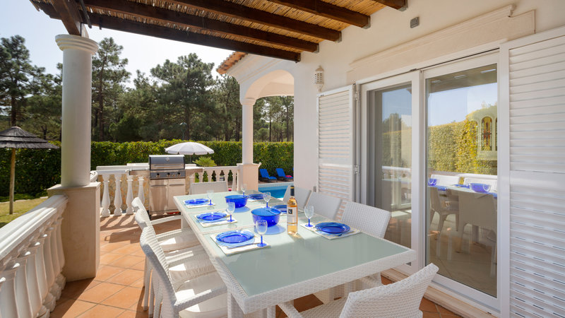 Spacious 4 Bedroom Villa with Private Pool