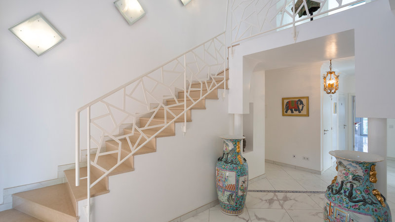 Spacious 4 Bedroom Villa with Private Pool