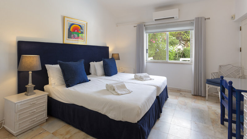 3 Bedroom Villa with Private Pool & Golf Course Views, Vale do Lobo