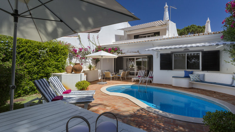 3 Bedroom Villa with Private Pool & Golf Course Views, Vale do Lobo