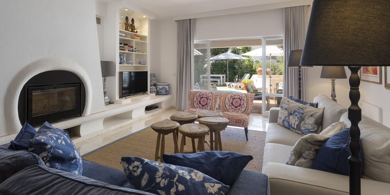 Living Room Smart Tv Fireplace Patio Doors Pool Terrace Vale Do Lobo