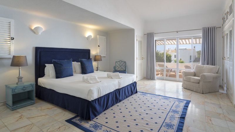 3 Bedroom Villa with Private Pool & Golf Course Views, Vale do Lobo
