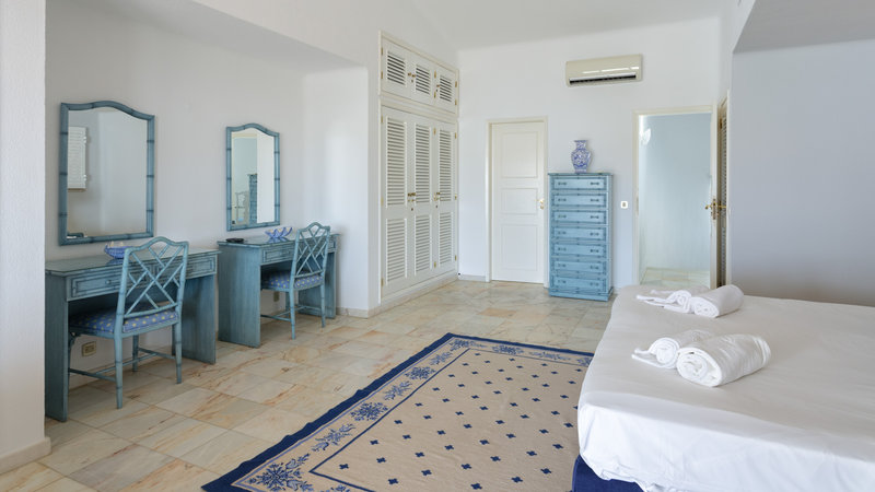 3 Bedroom Villa with Private Pool & Golf Course Views, Vale do Lobo