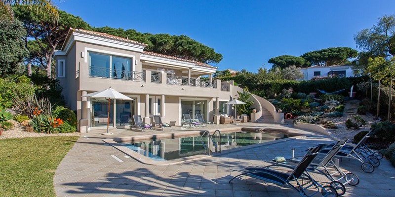 Luxury Villa With Pool To Rent Algarve