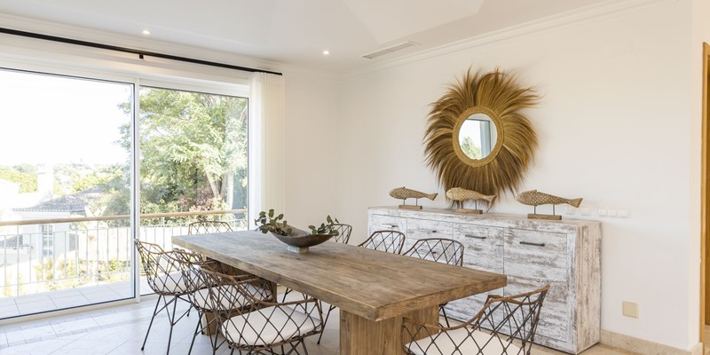 Stylish Dining Area In Holiday Villa Quinta Do Lago