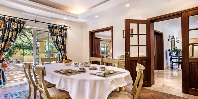 Indoor Dining Area Vacation Rental Villa Quinta Do Lago