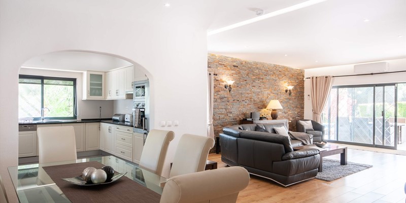 Open Plan Living In Algarve Holiday Villa