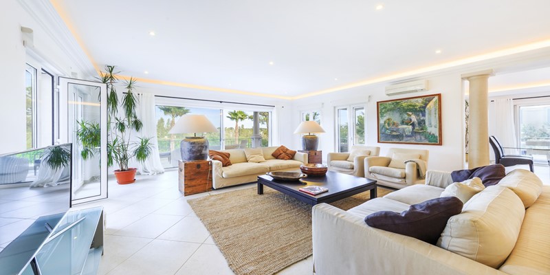 Comfortable Living Room Villa Rental Algarve