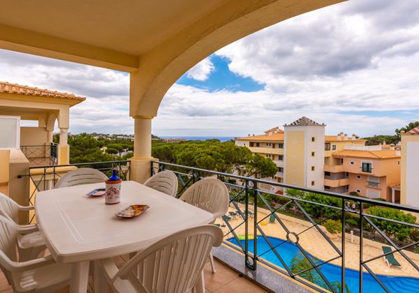 Second Floor Holiday Partment Terrace With Sea Views Algarve