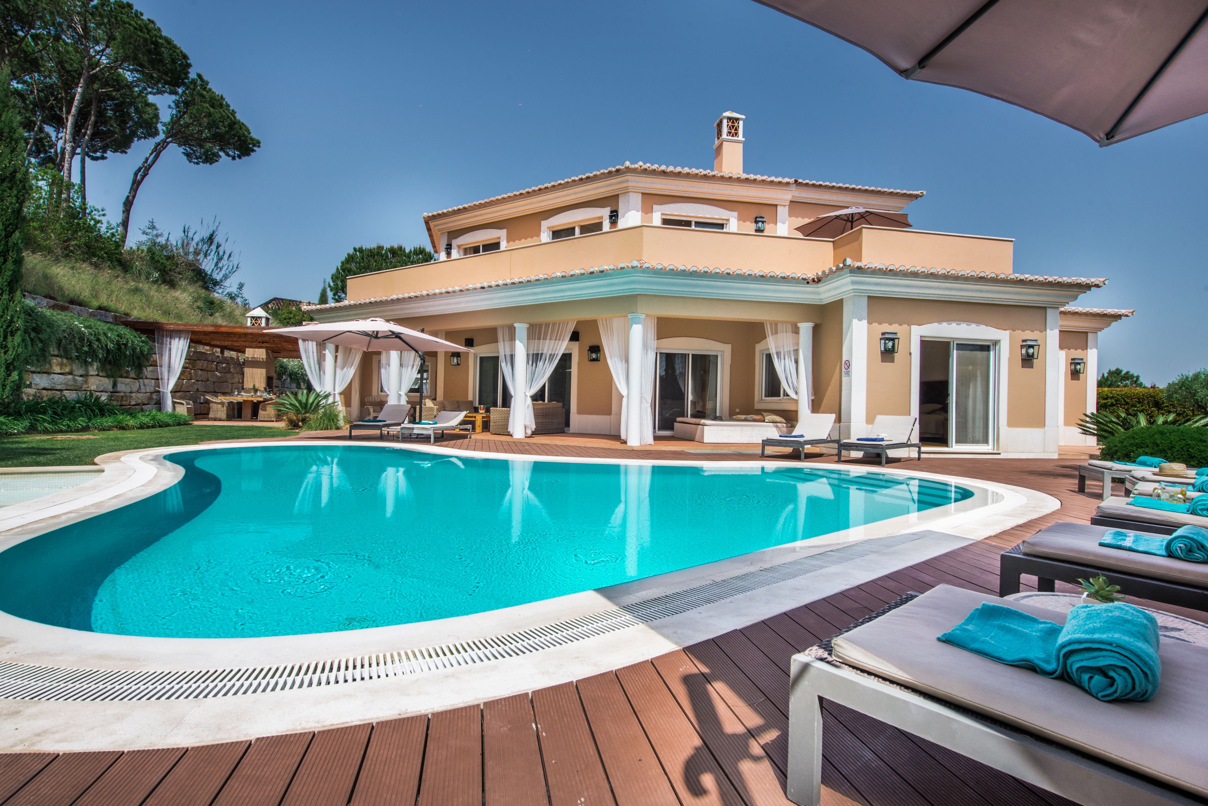 6 Bedroom Villa In Quinta Do Lago Within Walking Distance To Shopping