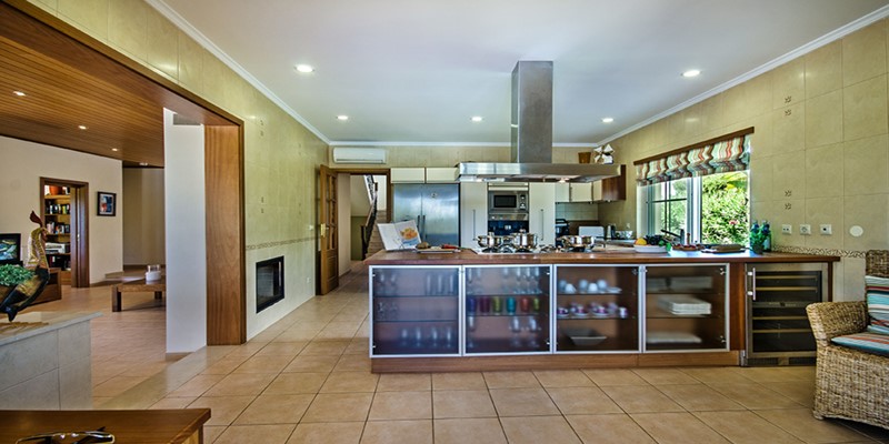 Large Kitchen Holiday Rental Villa Vila Sol