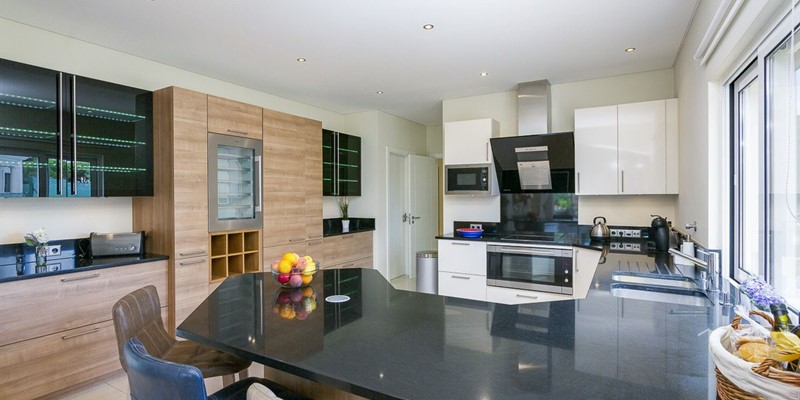Kitchen Large Villa For Rent Vilamoura