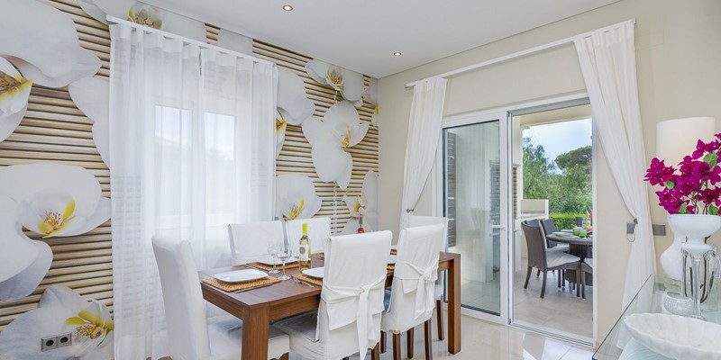 Pretty Dining Area Luxury Vacation Villa