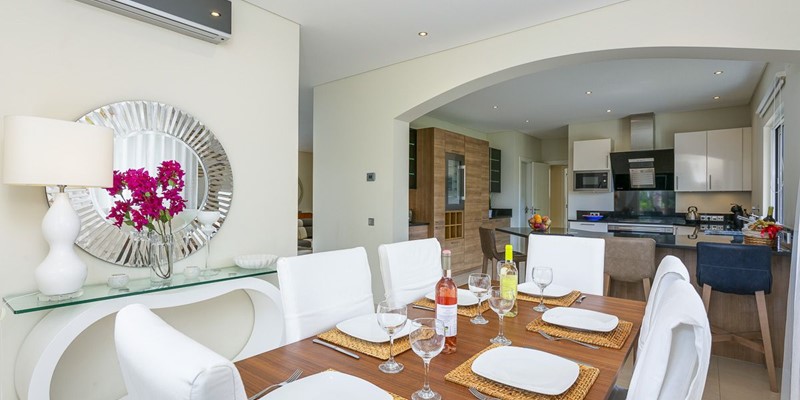 Dining Area Large Villa To Rent Vilamoura