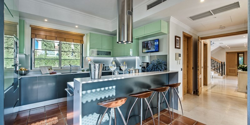 Newly Refurbished Kitchen In Vacation Villa Quinta Do Lago