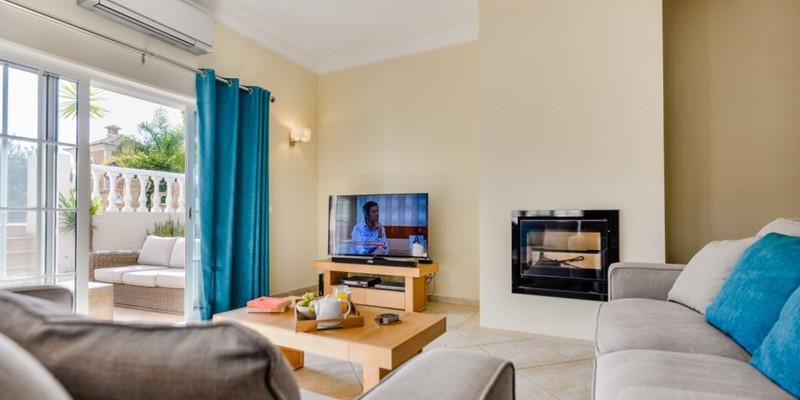 Living Room In Villa To Rent Varandas Do Lago