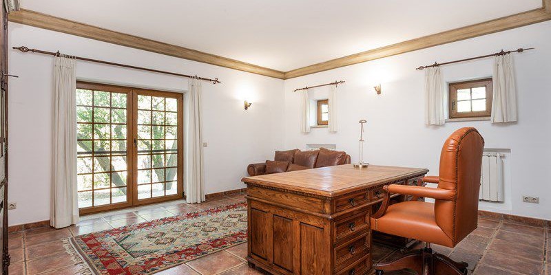 Office Space Holiday Rental Villa Algarve