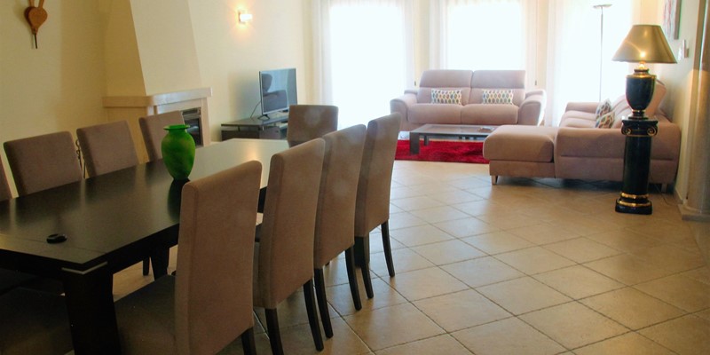 Family Dining Area Holiday Villa Algarve