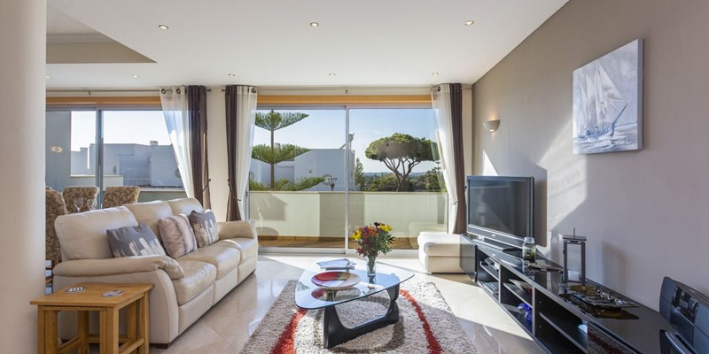 Open Plan Living Area Rental Villa Vilamoura