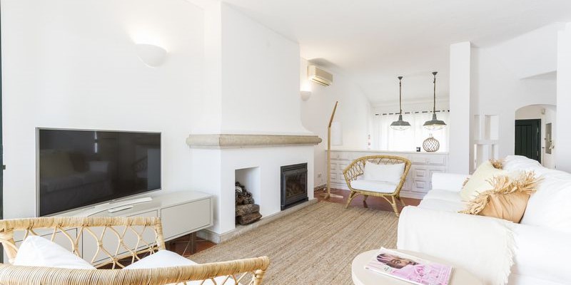 Living Room In Villa To Rent Vale Do Lobo