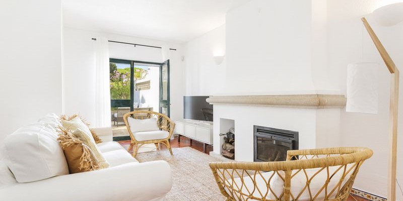 Modern Living Room In Villa To Rent Vale Do Lobo