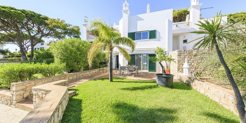 2 Bedroom Villa To Rent In Algarve