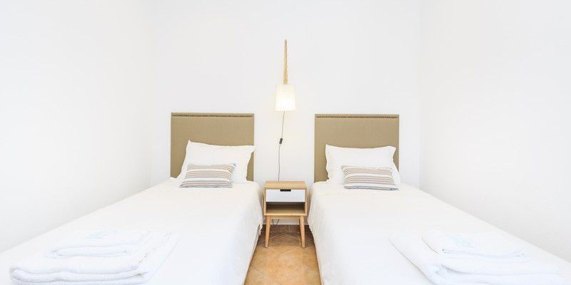 Comfortable Twin Bedroom Villa Rental Vale Do Lobo