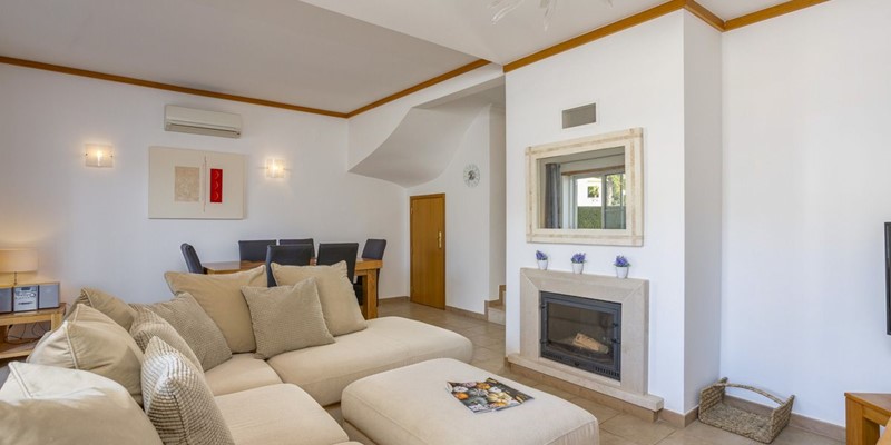 Living Room In Villa To Rent Albufeira