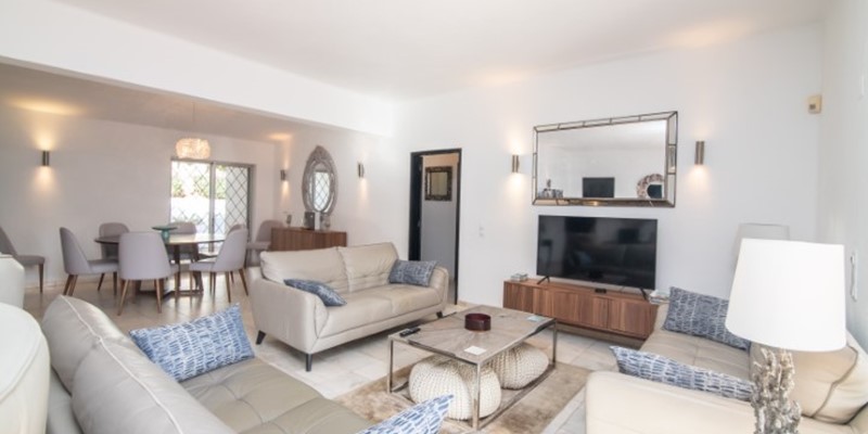 Living Room In Villa To Rent Vale Do Lobo