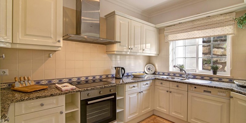 Equipped Kitchen Vale Do Lobo Holiday Villa