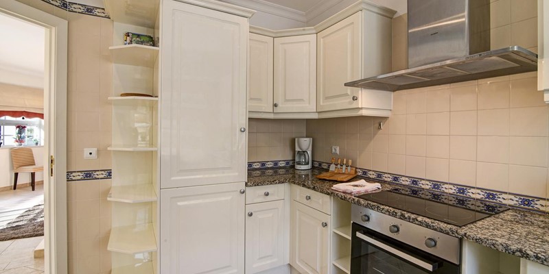 Fully Equipped Kitchen Vale Do Lobo