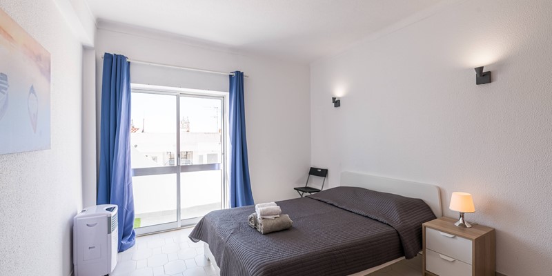 Comfortable Double Bedroom Holiday Apartment Algarve