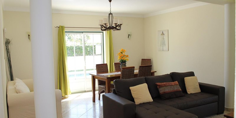 Open Plan Living And Dining Area Rental Villa