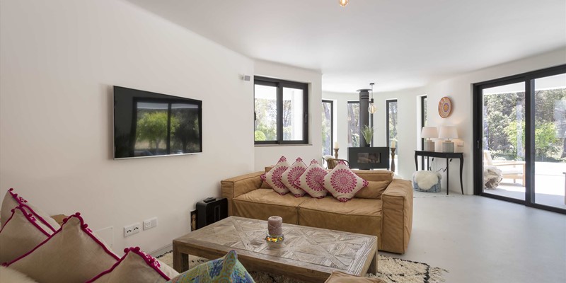 Living Room In Villa To Rent