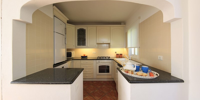 Townhouse Rental With Fully Equipped Kitchen