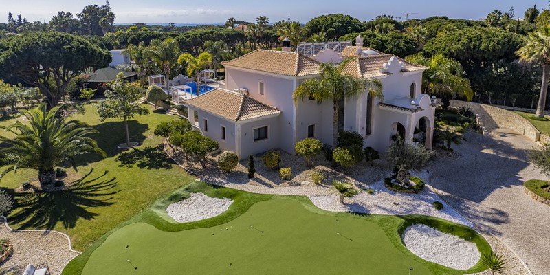 Fonte Santa Villa With Putting Golf Experience