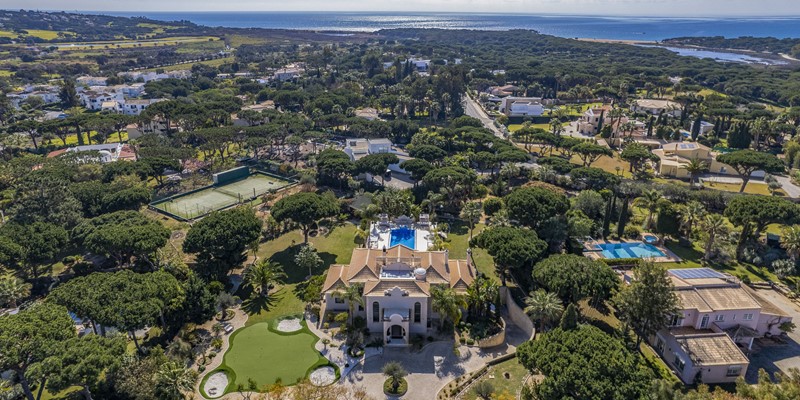 Luxury 6 Bedroom Beach Villa In Portugal