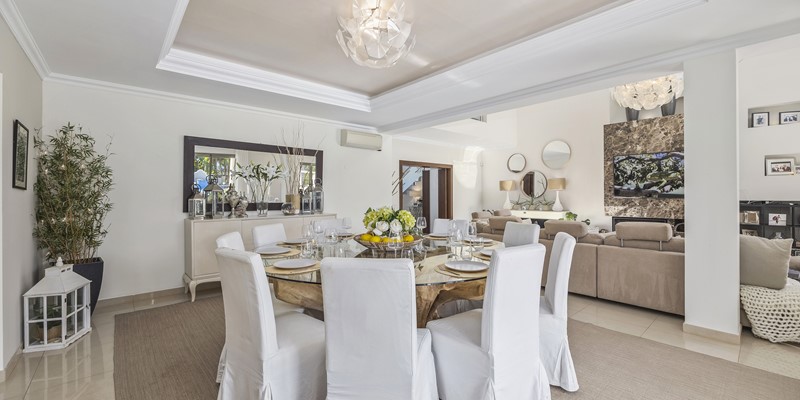 Circular Dining Table In Algarve Mansion
