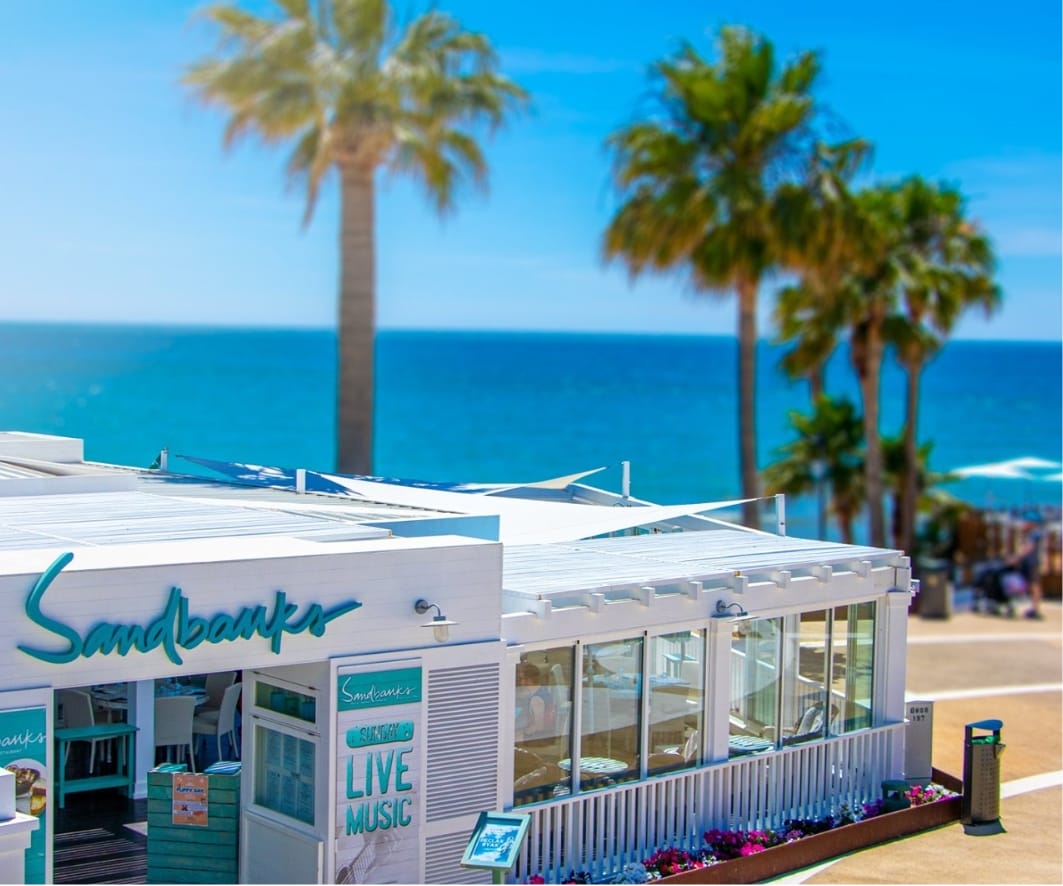 Sandbanks Dining Experience Relaxed Atmosphere