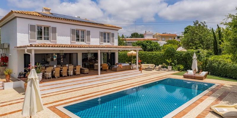 Luxury Villas In Almancil