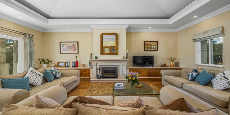 Comfortable Living Room