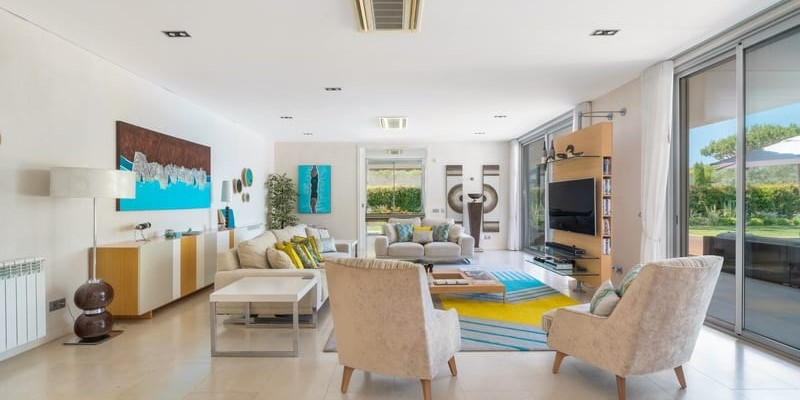 Spacious Living Room Portugal Rentals